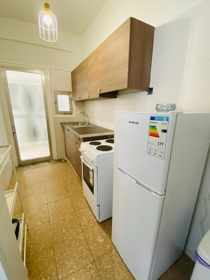 Simple One Bedroom Flat In Engomi Екстер'єр фото