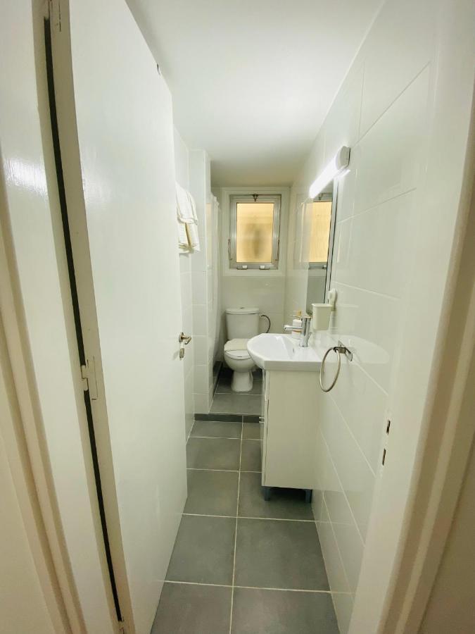 Simple One Bedroom Flat In Engomi Екстер'єр фото