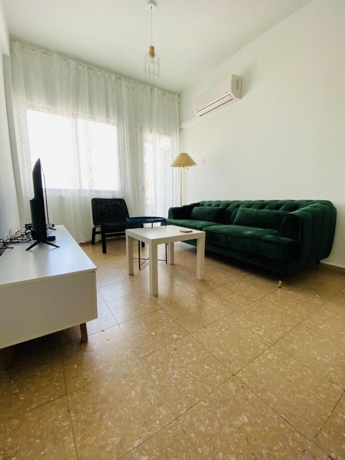Simple One Bedroom Flat In Engomi Екстер'єр фото